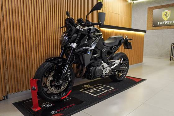 BMW F 900 R SPORT BMW F 900 R SPORT